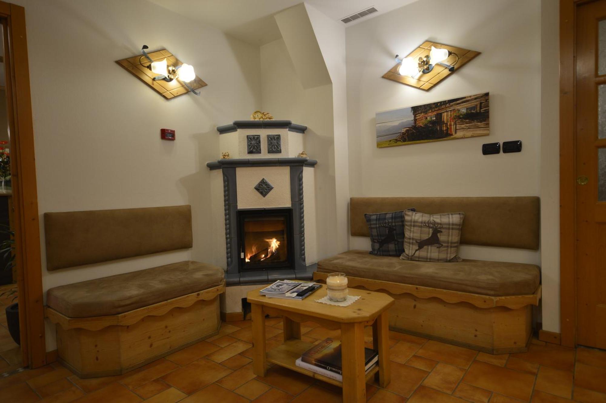Hotel Garni Sant'Antonio Con Spa Madonna Exterior foto