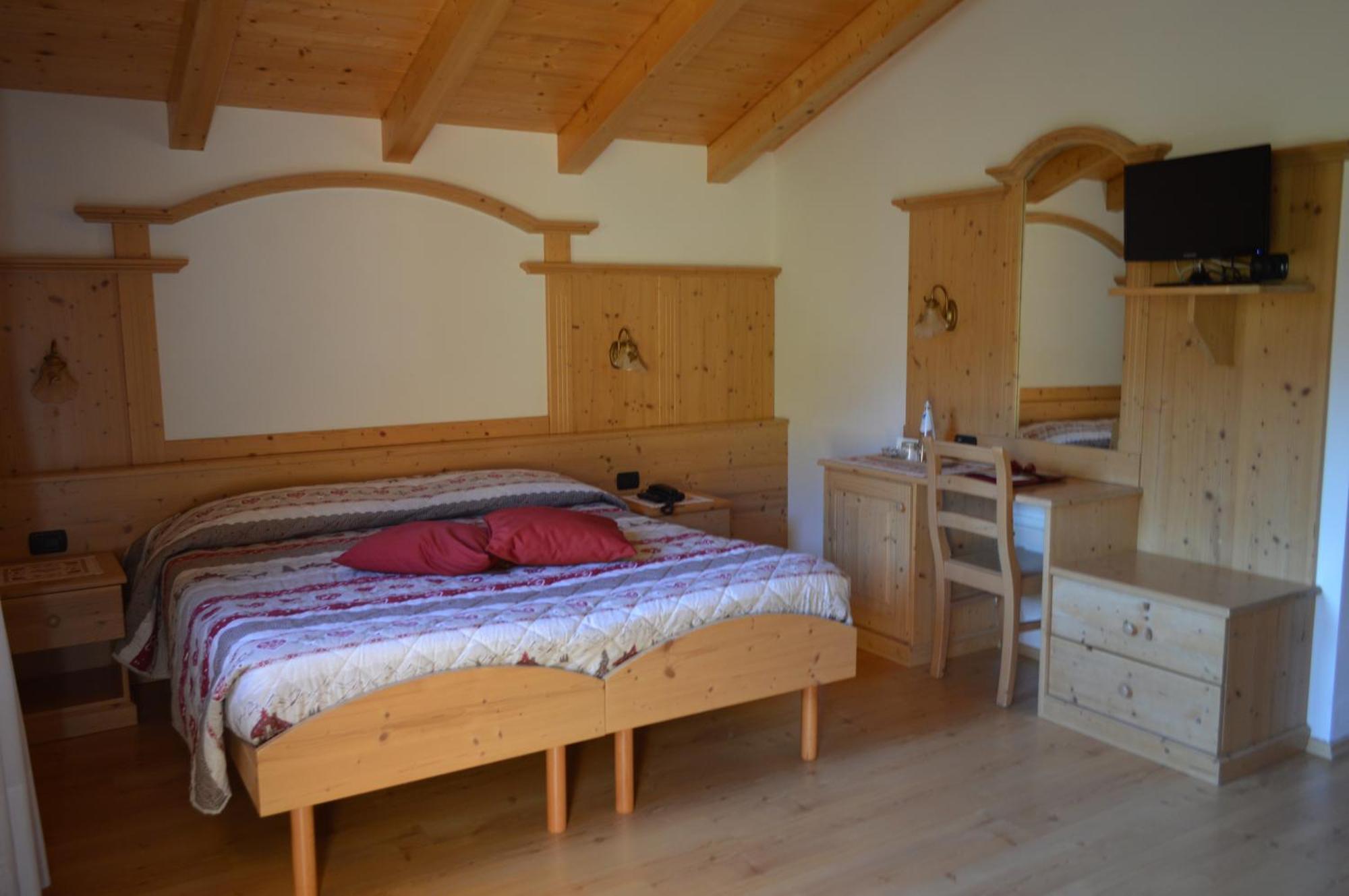 Hotel Garni Sant'Antonio Con Spa Madonna Exterior foto